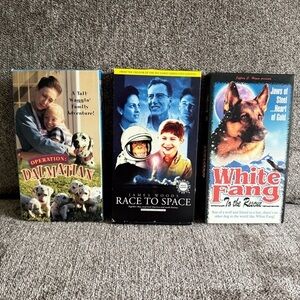 Bundle of three 90’s VHS family/ kids movies
